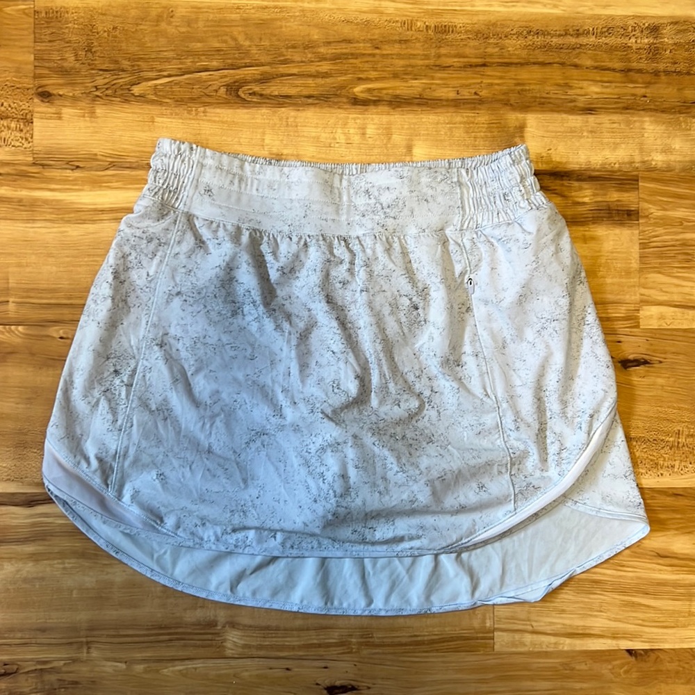 Lululemon  Hotty hot size 8 skort